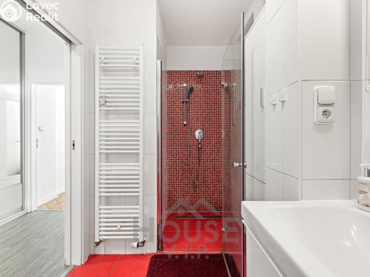 Prodej bytu 2+KK Praha, Jeseniova č. 17