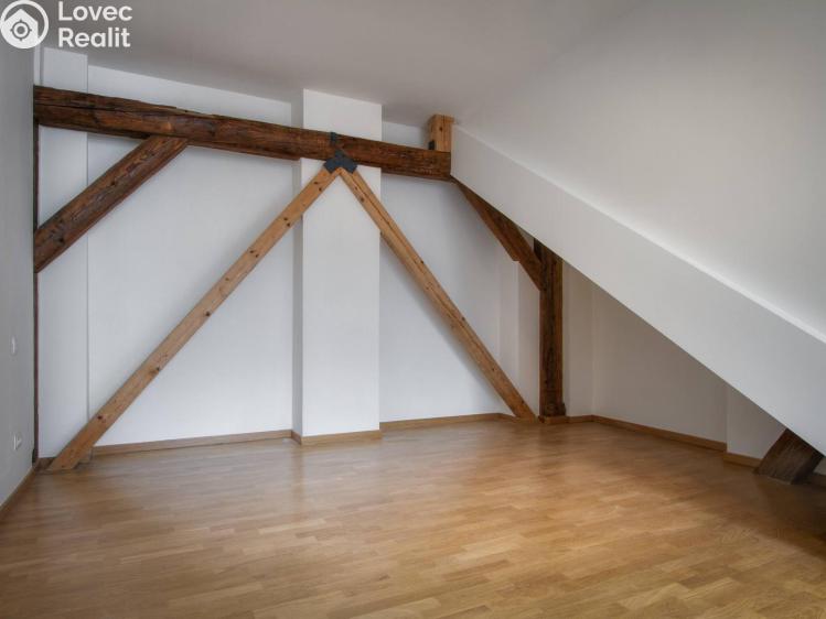 Аренда квартиры 2+KK Praha, Sokolovská 88/91 č. 7