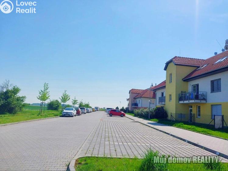 Аренда квартиры 1+KK Holubice, K Višňovce 200 č. 12