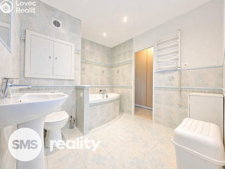 Prodej bytu 3+1 Frýdek-Místek, Novodvorská 3054 č. 20