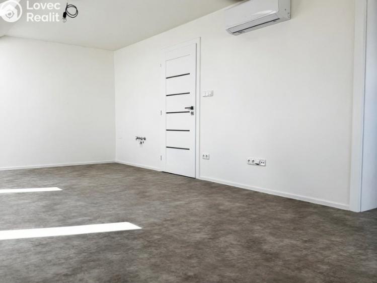 Продажа квартиры 3+KK Pardubice, Křemenská č. 5