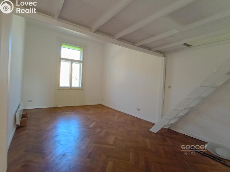 Pronájem bytu 2+KK Praha, Všehrdova č. 3
