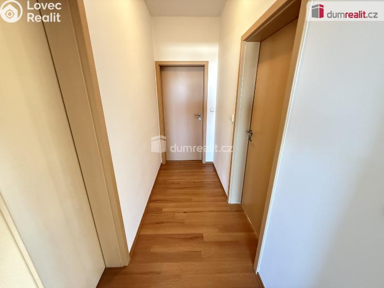 Pronájem bytu 3+KK Praha 13, Přeučilova č. 9