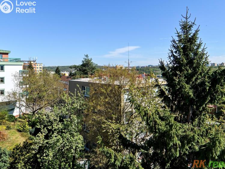 Prodej bytu 3+1 Praha, Nad Ryšánkou č. 8