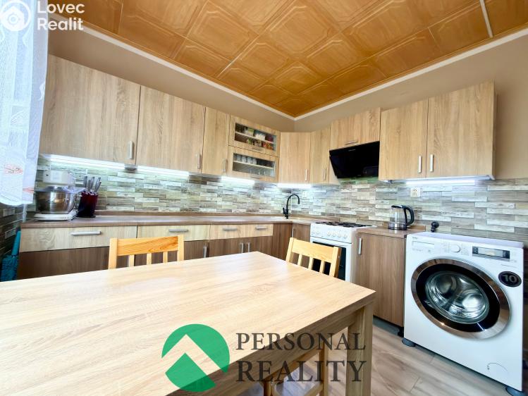 Prodej bytu 3+1 Jirkov, Mládežnická 1635 č. 3