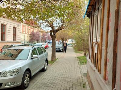 Pronájem komerční nemovitosti Valašské Meziříčí, Husova č. 1