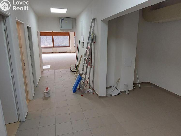 Pronájem obchodního prostoru Vsetín, Jasenická 1522 č. 23