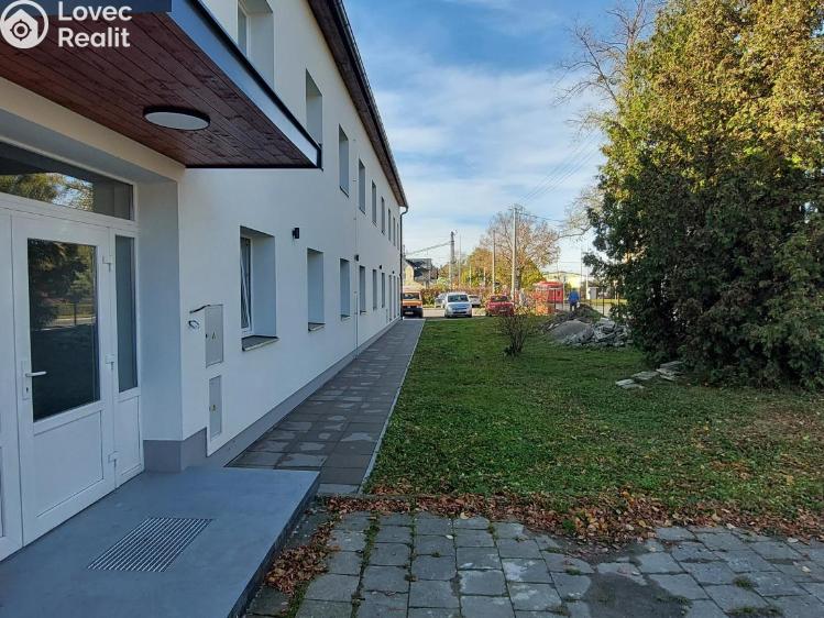 Pronájem kanceláře Valašské Meziříčí, Hranická č. 1