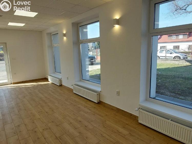 Аренда офисного помещения Valašské Meziříčí, Hranická č. 8