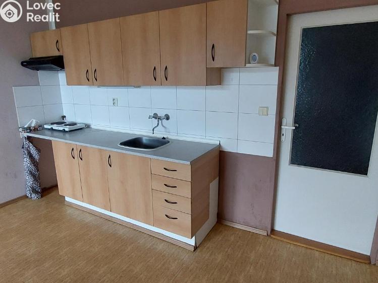 Pronájem bytu 1+KK Valašské Meziříčí, Luční č. 5