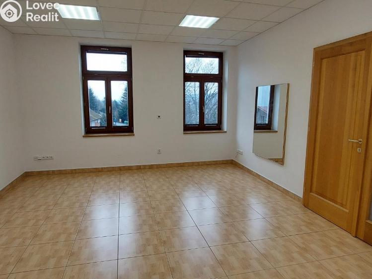 Rent office space Valašské Meziříčí, Křížkovského č. 10