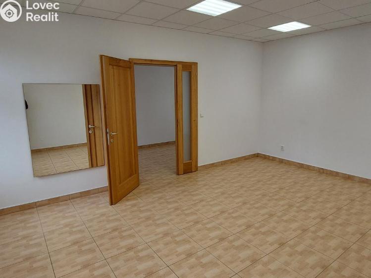 Rent office space Valašské Meziříčí, Křížkovského č. 15