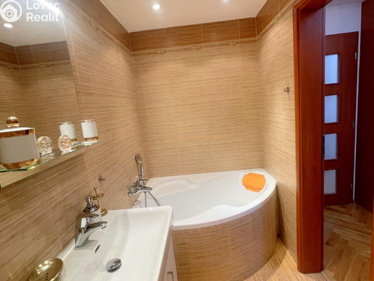 Pronájem bytu 3+KK Praha, Zborovská č. 18