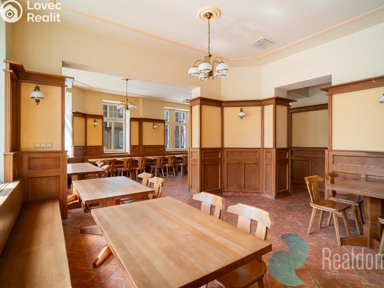 Sale apartment building Strakonice, Husova č. 21