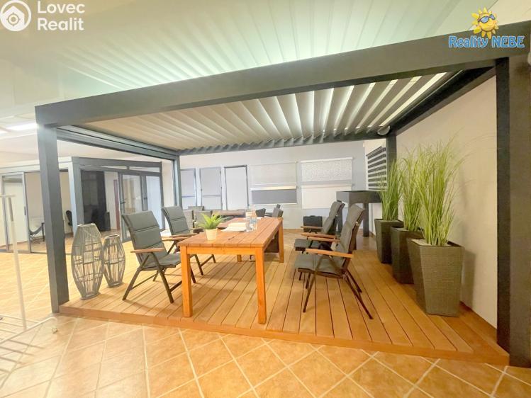 Pronájem obchodního prostoru Jesenice, Budějovická č. 3