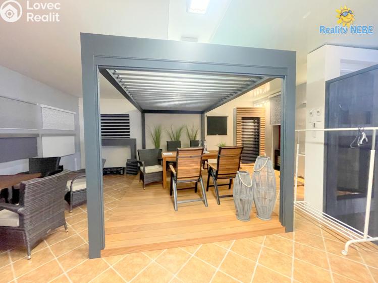 Pronájem obchodního prostoru Jesenice, Budějovická č. 6