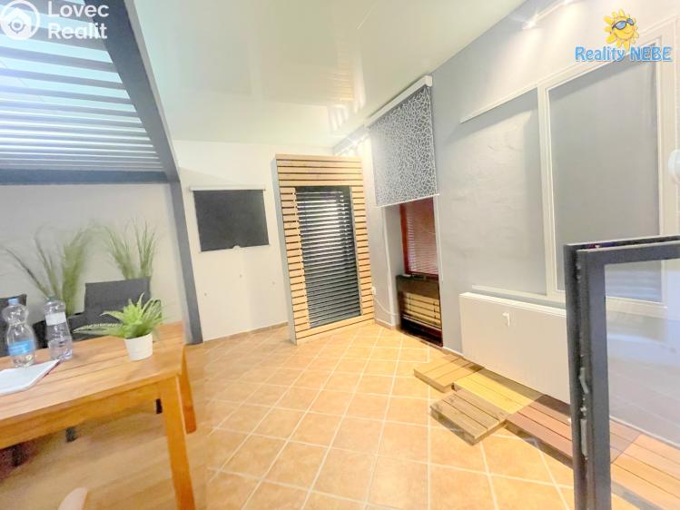 Pronájem obchodního prostoru Jesenice, Budějovická č. 8