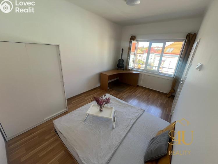 Prodej bytu 2+KK Praha, Průběžná č. 4