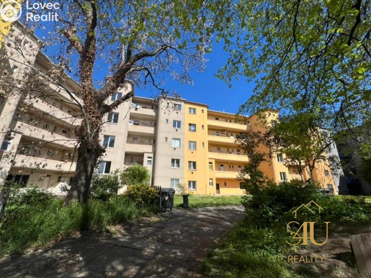 Prodej bytu 2+KK Praha, Průběžná č. 14