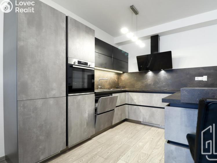 Prodej bytu 3+KK Praha, Sokolovská 694/100a č. 1