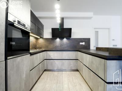 Продаж квартири 3+KK Praha, Sokolovská č. 8
