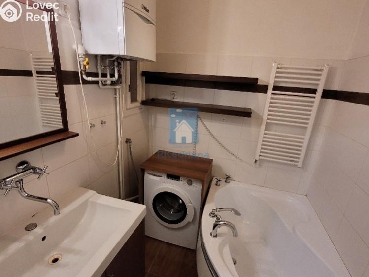 Pronájem bytu 2+KK Praha, Prouzova č. 7