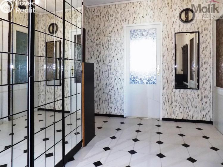 Prodej bytu 3+1 Teplice, Trnovanská 1296/40 č. 8