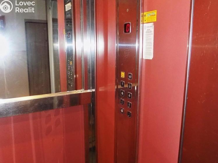 Prodej bytu 3+1 Teplice, Trnovanská 1296/40 č. 16