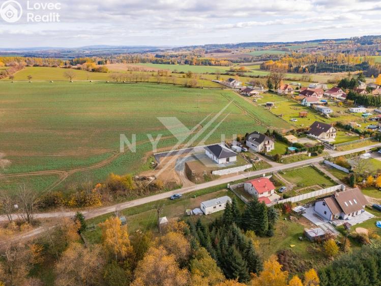 Prodej rodinného domu Pravonín, 166 č. 27