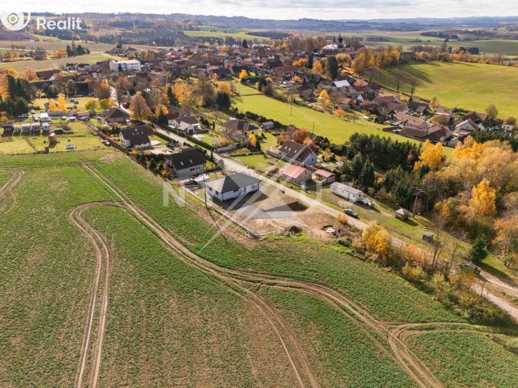 Prodej rodinného domu Pravonín, 166 č. 29