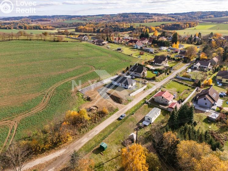 Prodej rodinného domu Pravonín, 166 č. 30