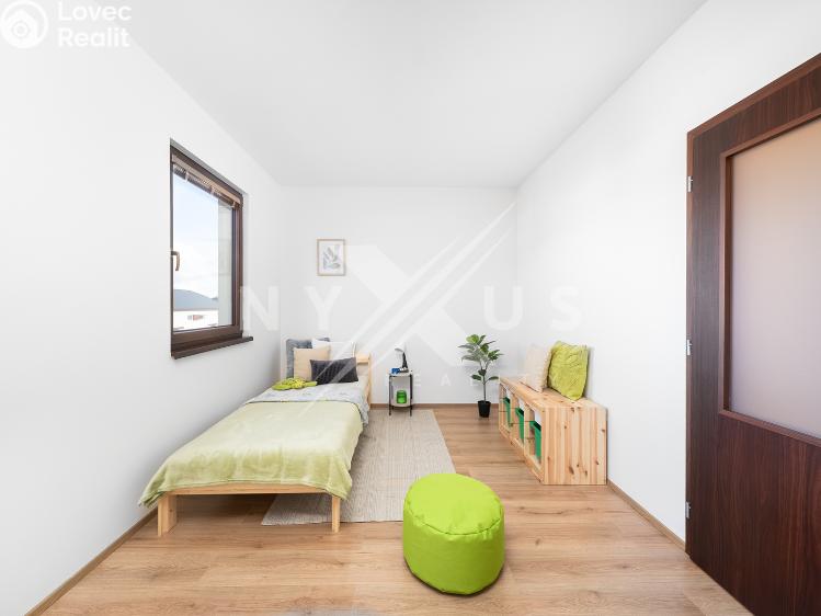 Prodej rodinného domu Králův Dvůr, Větrná 430 č. 5