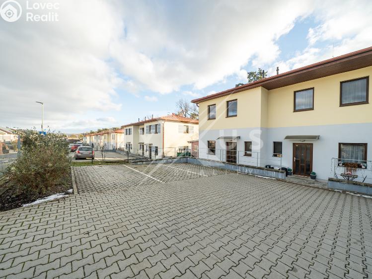 Prodej rodinného domu Králův Dvůr, Větrná 430 č. 24