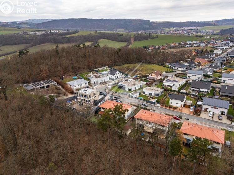 Prodej rodinného domu Králův Dvůr, Větrná 430 č. 27
