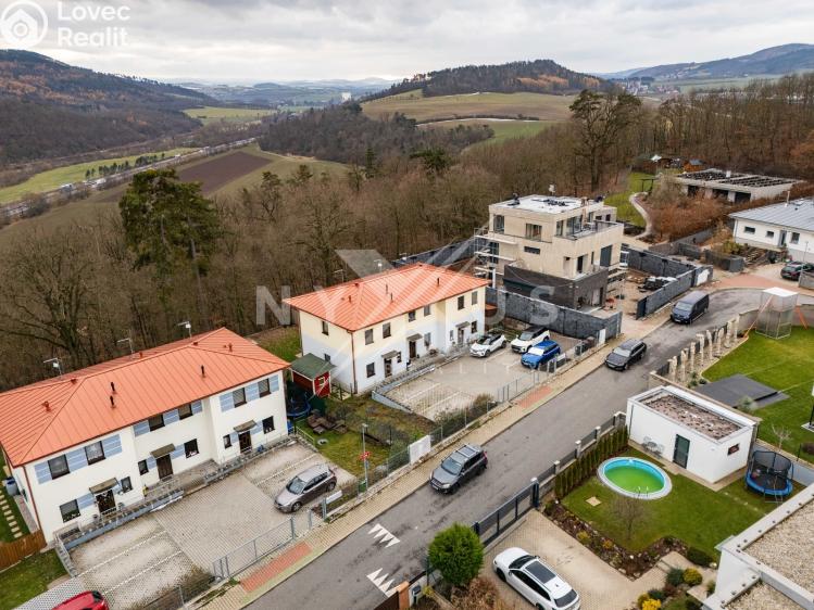 Prodej rodinného domu Králův Dvůr, Větrná 430 č. 30