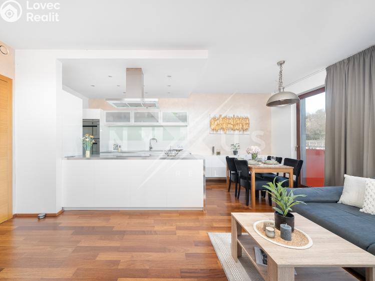 Prodej bytu 3+KK Praha, Na pomezí 910/2 č. 8