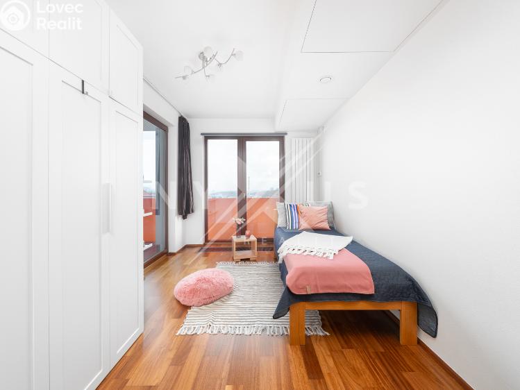 Prodej bytu 3+KK Praha, Na pomezí 910/2 č. 12