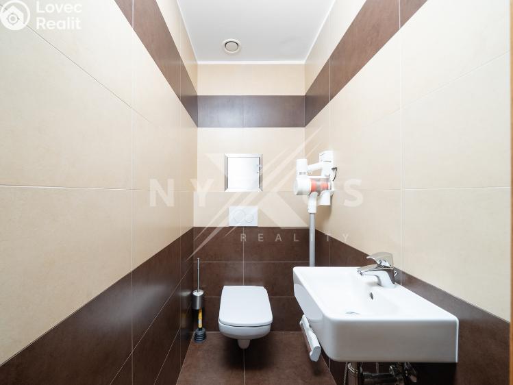 Sale apartment 3+KK Praha, Na pomezí 910/2 č. 15