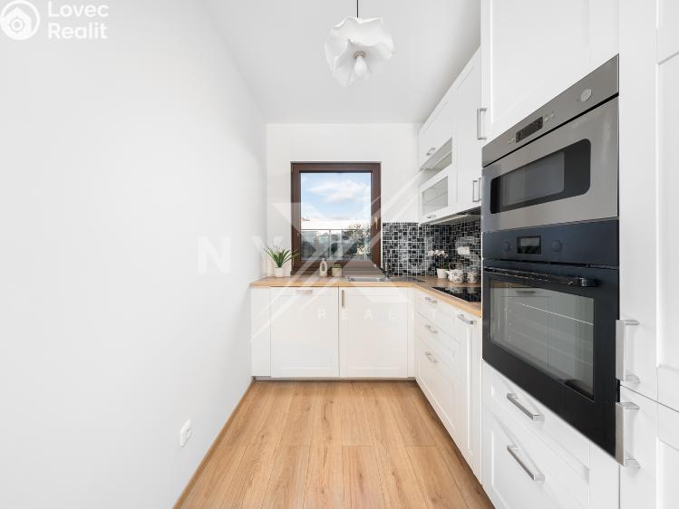 Prodej bytu 3+KK Králův Dvůr, Větrná 430 č. 7