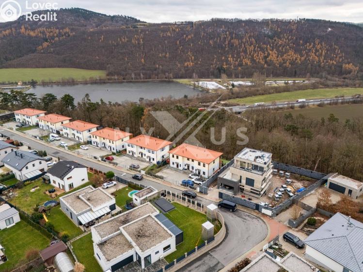 Prodej bytu 3+KK Králův Dvůr, Větrná 430 č. 31