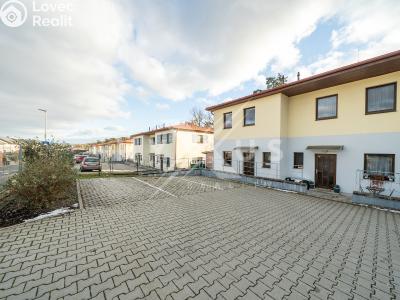 Продаж квартири 3+KK Králův Dvůr, Větrná 430 č. 24