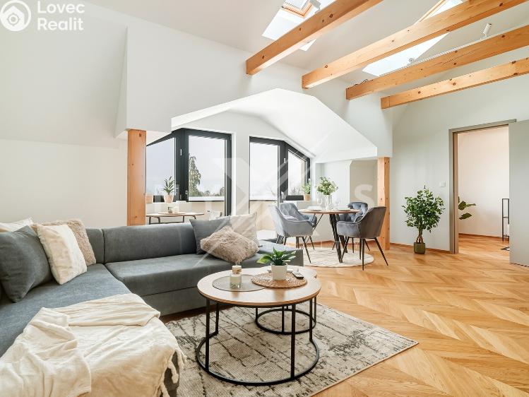 Продажа квартиры 4+KK Praha, K Havlínu 722 č. 8