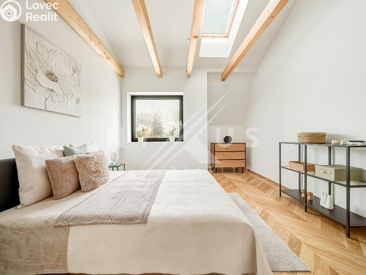 Продажа квартиры 4+KK Praha, K Havlínu 722 č. 12