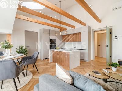 Prodej bytu 4+KK Praha, K Havlínu 722 č. 3