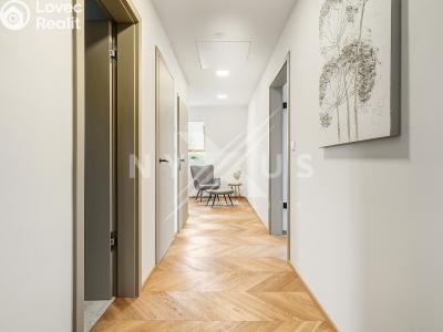 Продажа квартиры 4+KK Praha, K Havlínu 722 č. 20