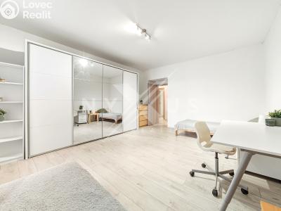 Prodej bytu 4+1 Praha, Bubenská č. 1