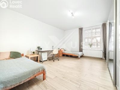 Prodej bytu 4+1 Praha, Bubenská č. 2