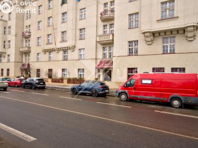 Sale apartment 4+1 Praha, Bubenská č. 17