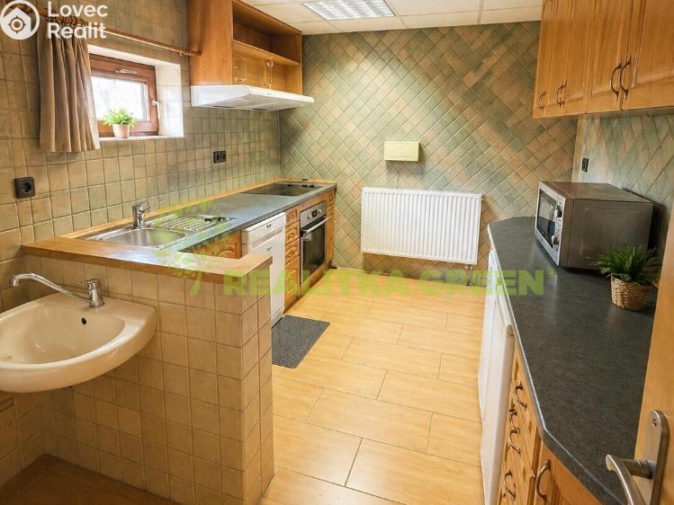 Prodej obchodního prostoru Drnovice č. 16