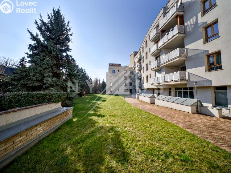 Prodej bytu 3+KK Praha, U hranic 3221/16 č. 28